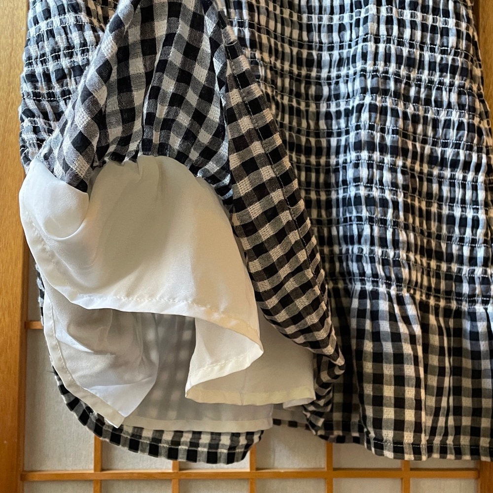 American Eagle Puff Sleeve Smocked Mini M - Picture 5 of 15